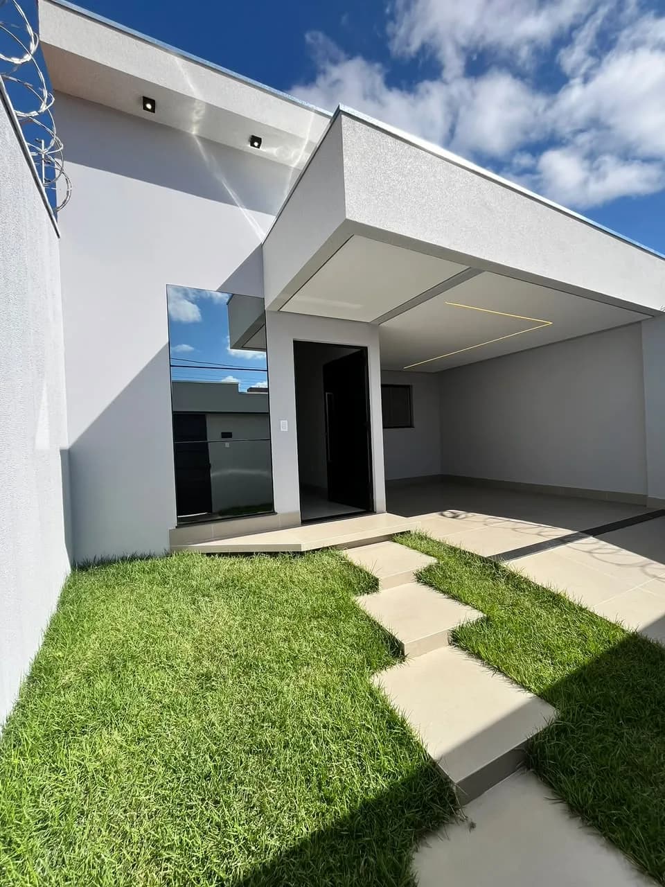 Casa à Venda no Belvedere - Montes Claros — foto 1 de 13