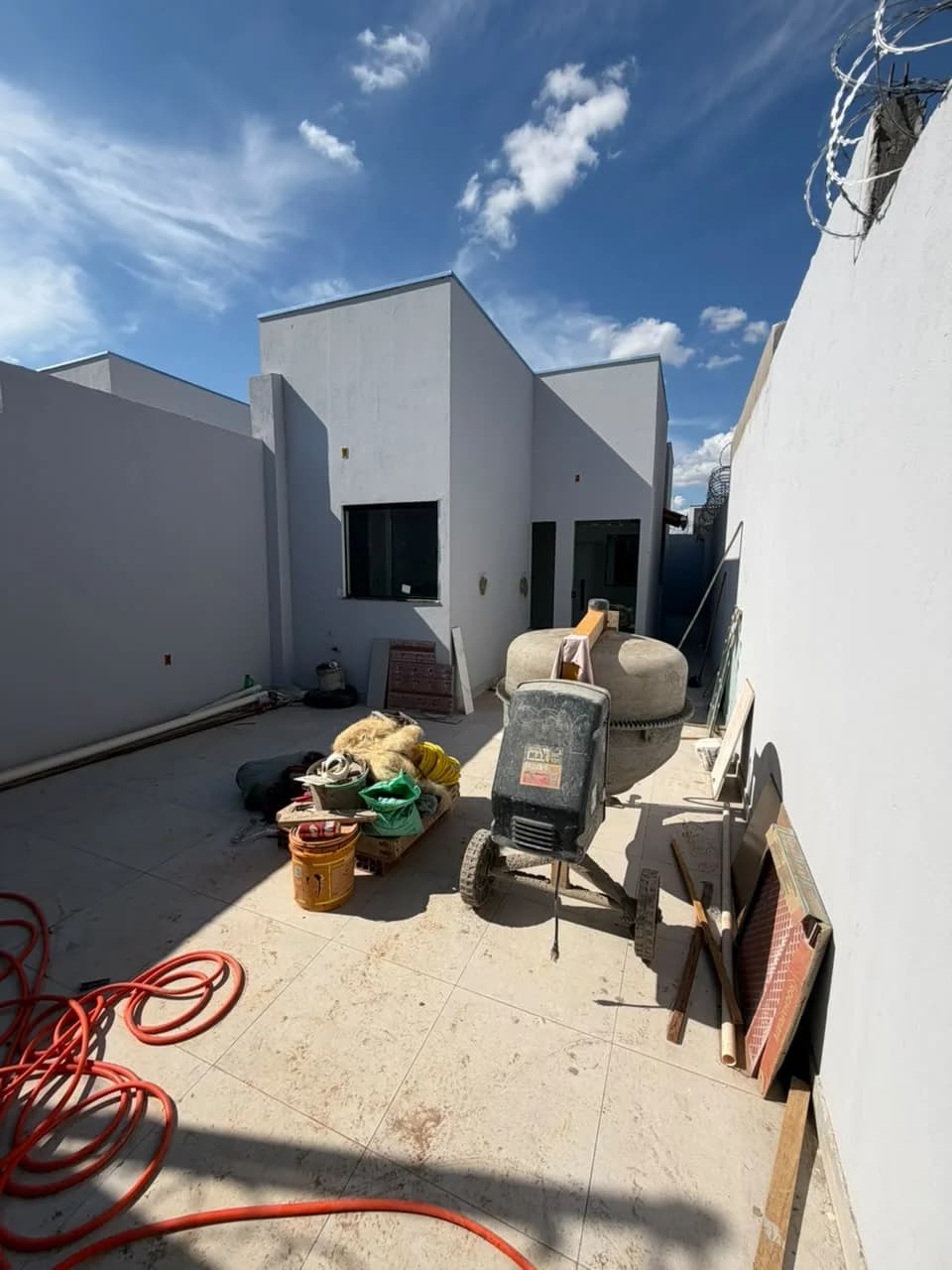 Casa à Venda no Jardim Olímpico - Montes Claros — foto 1 de 14