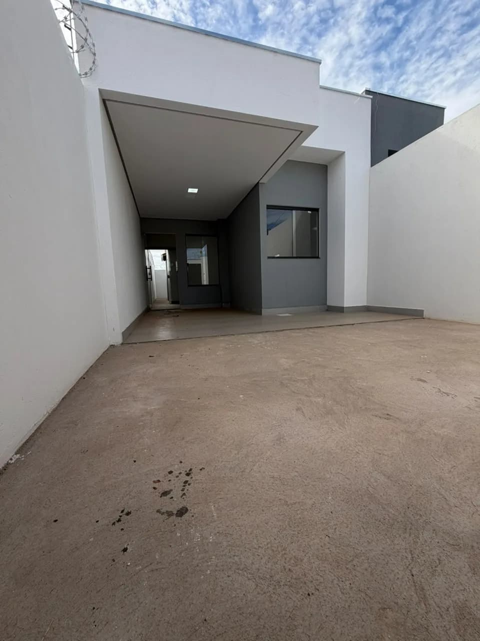 Casa à Venda no Jardim Primavera - Montes Claros — foto 1 de 17