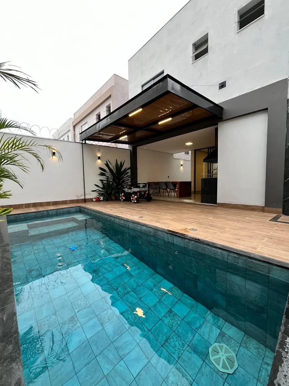 Casa Automatizada à Venda no Ibituruna - Montes Claros — foto 1 de 24